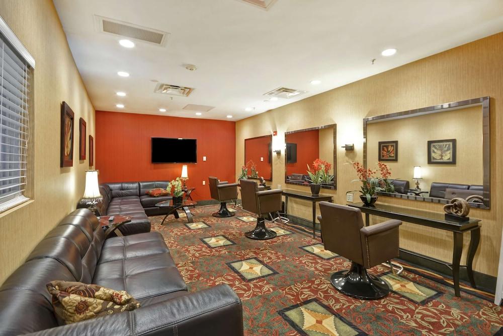 Hilton Garden Inn Riverhead Esterno foto