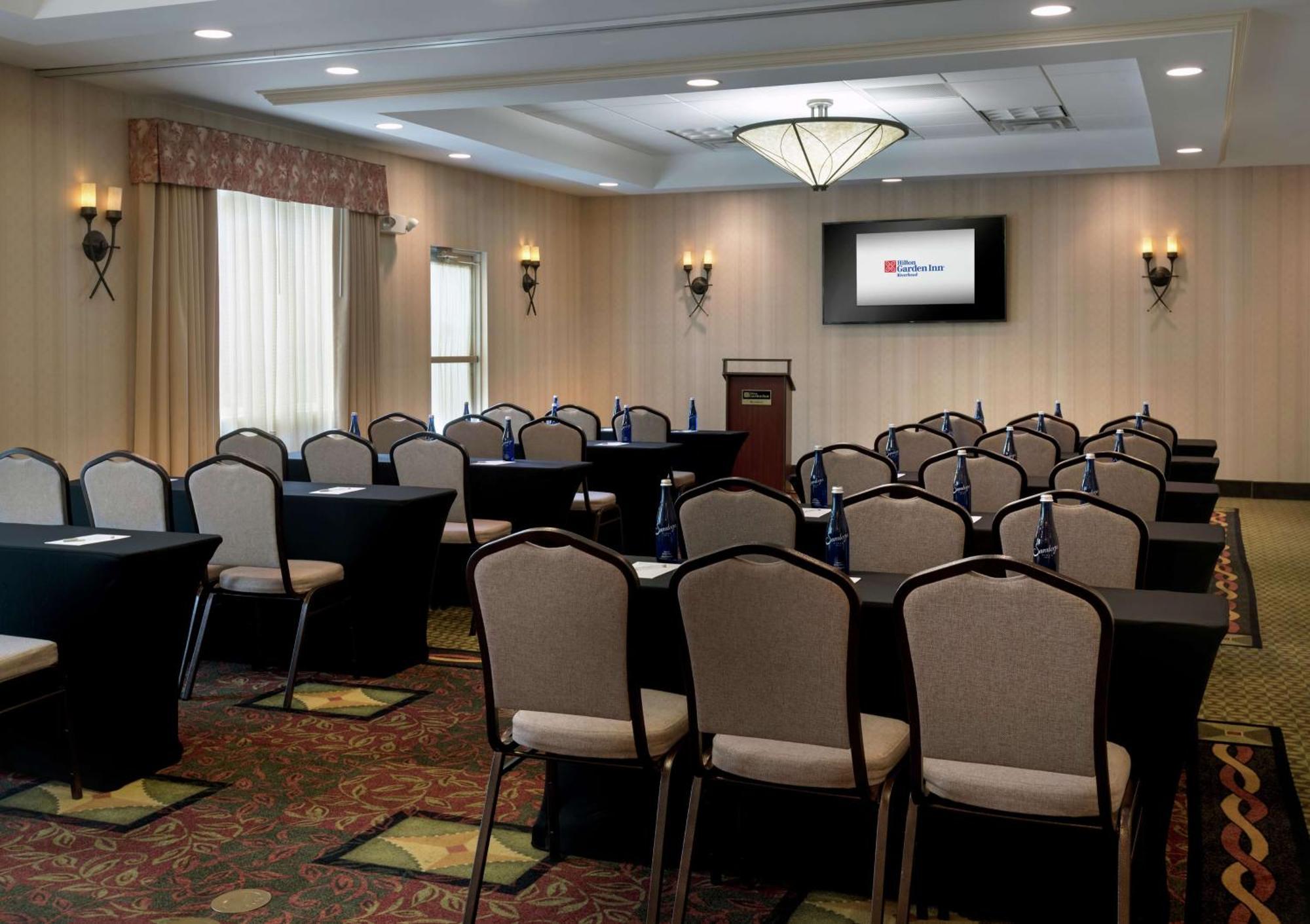 Hilton Garden Inn Riverhead Esterno foto