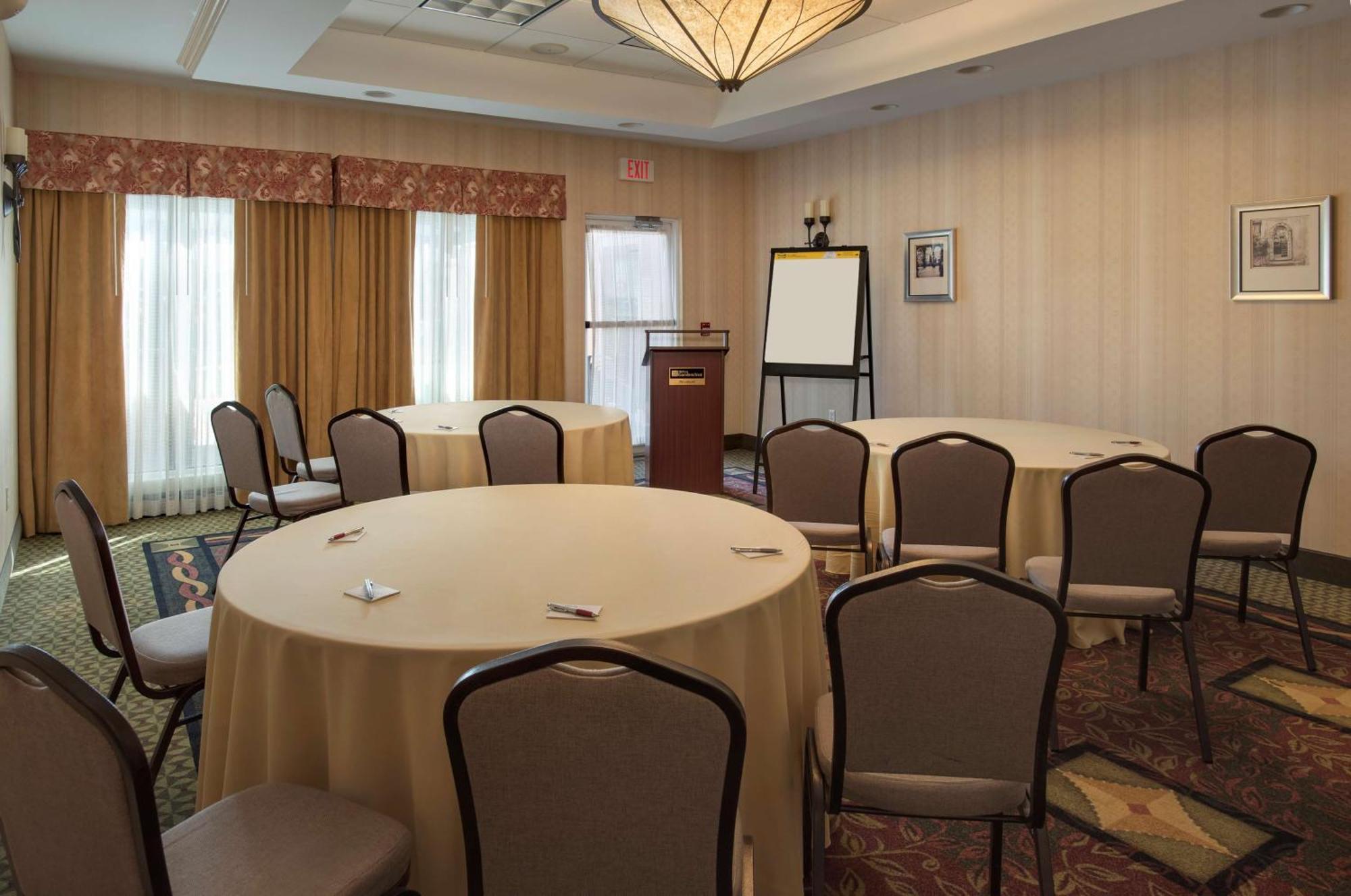 Hilton Garden Inn Riverhead Esterno foto