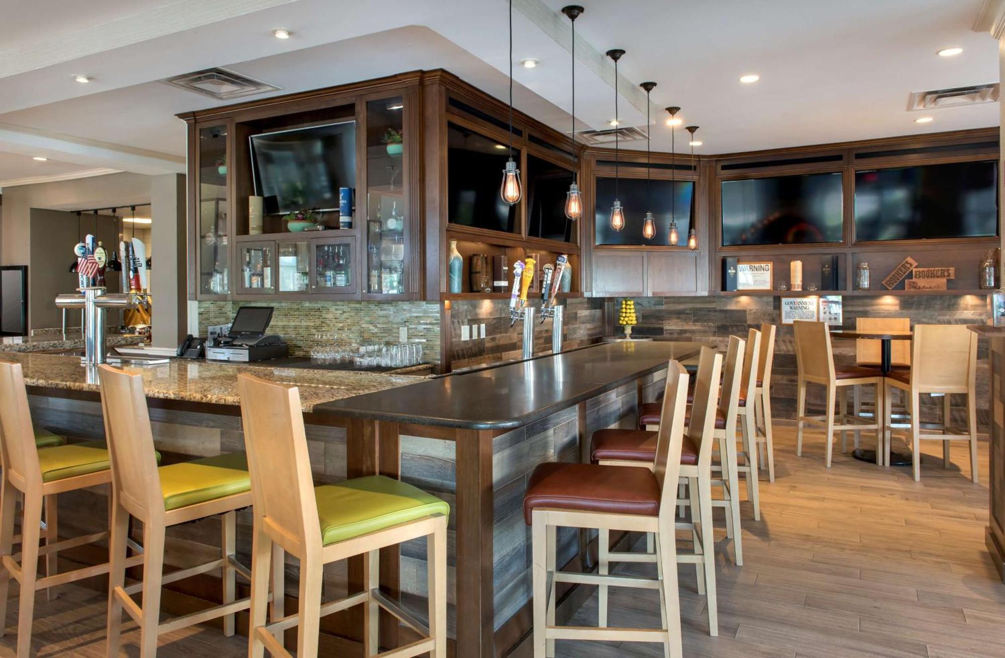 Hilton Garden Inn Riverhead Esterno foto