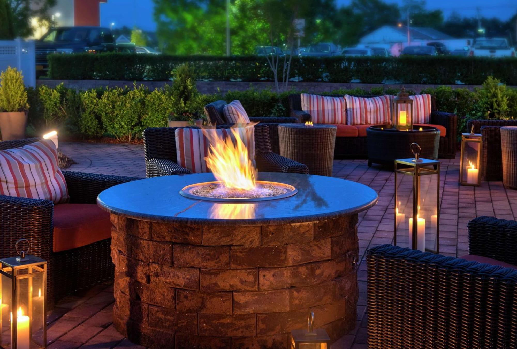 Hilton Garden Inn Riverhead Esterno foto