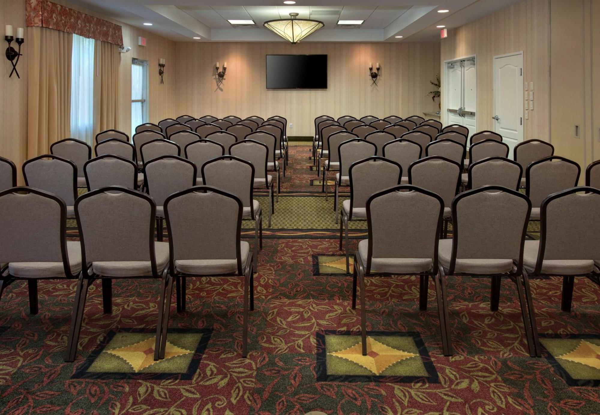 Hilton Garden Inn Riverhead Esterno foto