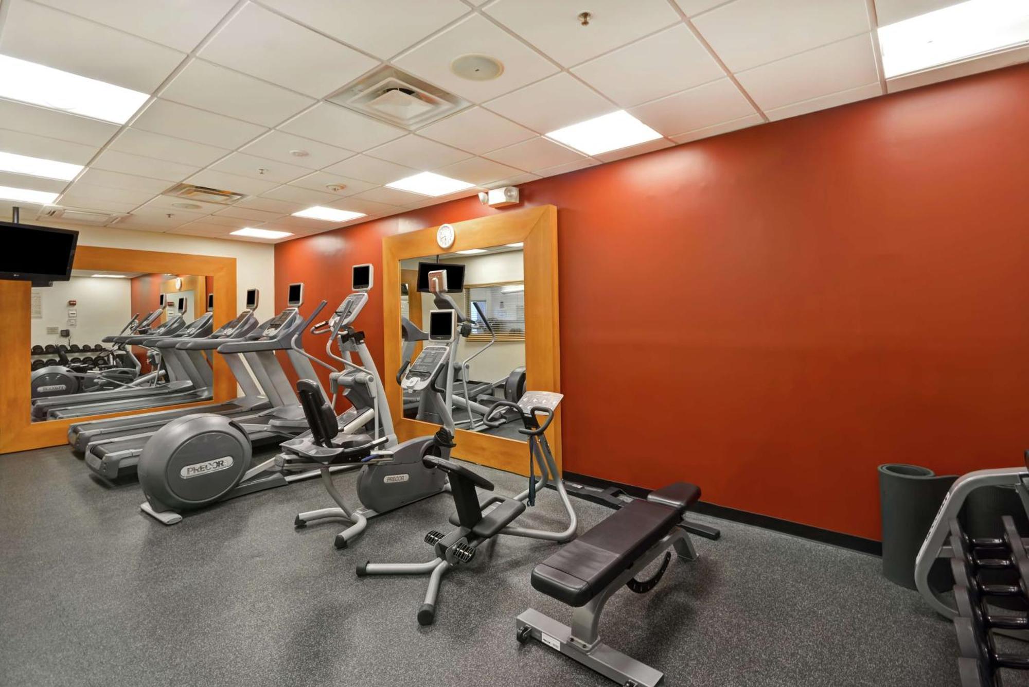 Hilton Garden Inn Riverhead Esterno foto