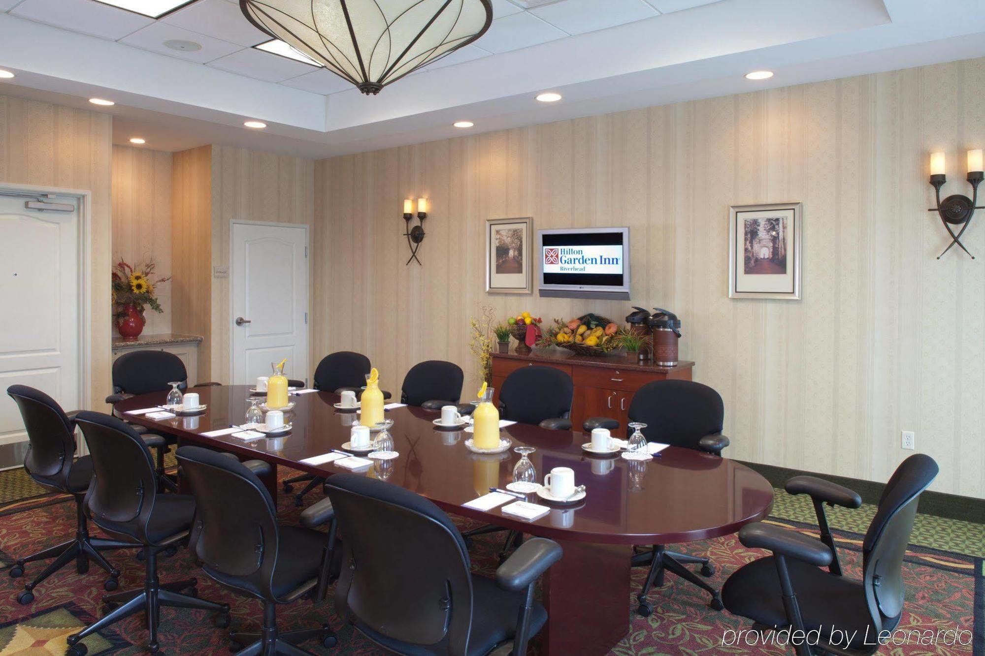 Hilton Garden Inn Riverhead Esterno foto
