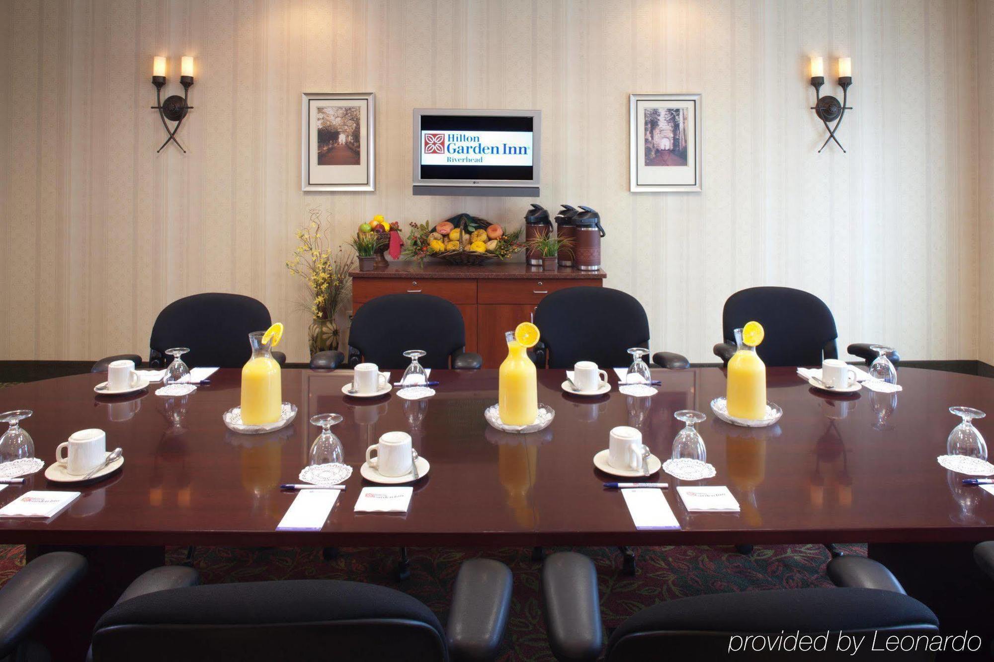 Hilton Garden Inn Riverhead Esterno foto