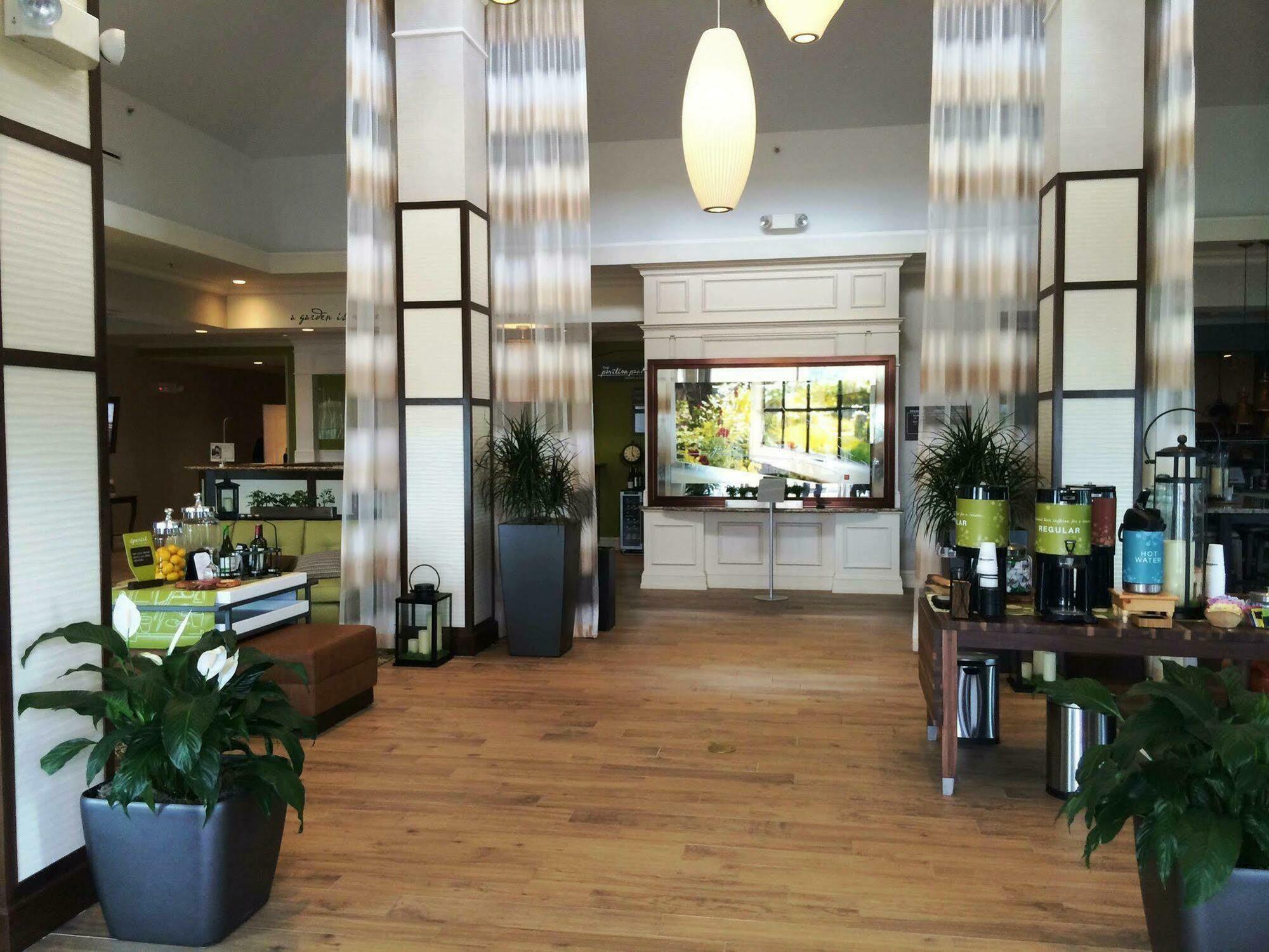 Hilton Garden Inn Riverhead Esterno foto