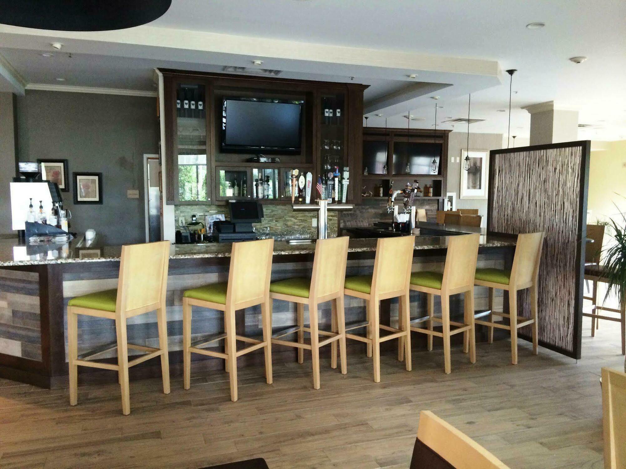 Hilton Garden Inn Riverhead Esterno foto