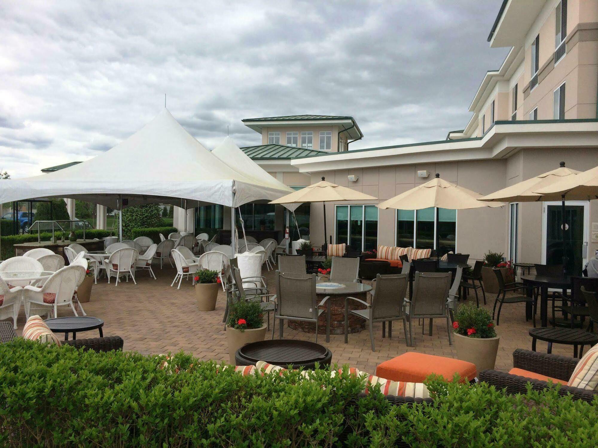 Hilton Garden Inn Riverhead Esterno foto